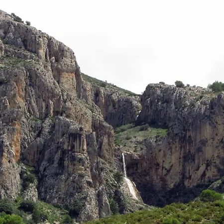 Hostel Casa Malferit Alcoleja