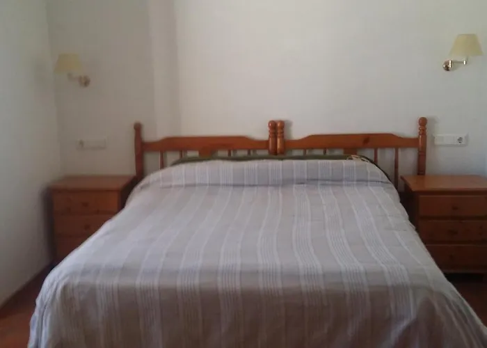 Casa Malferit Hostel *